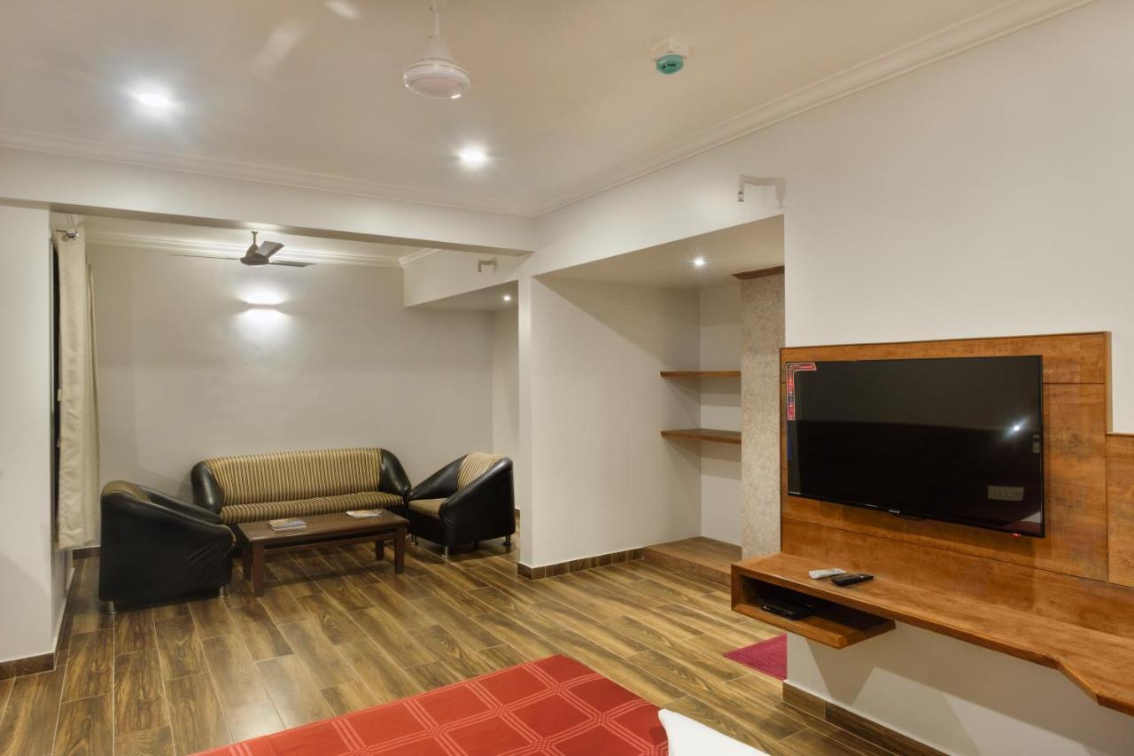 Hotel Opal Kolhapur Exterior photo
